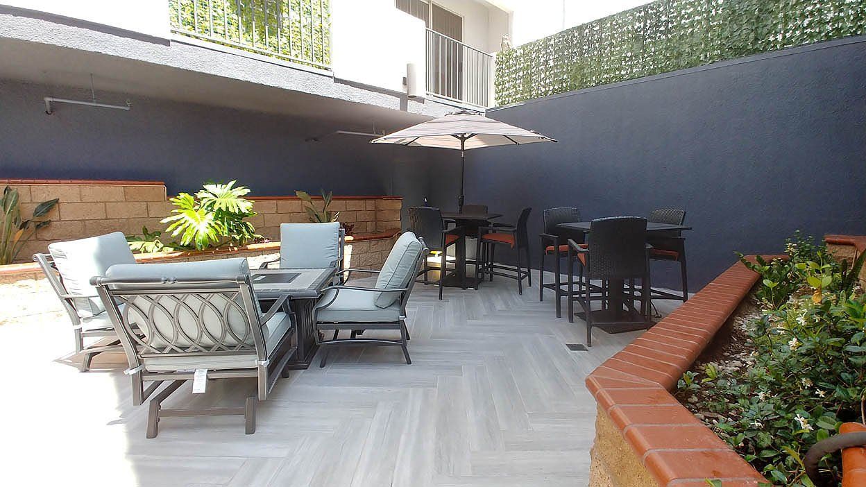 Villa De Adel B.A. Management