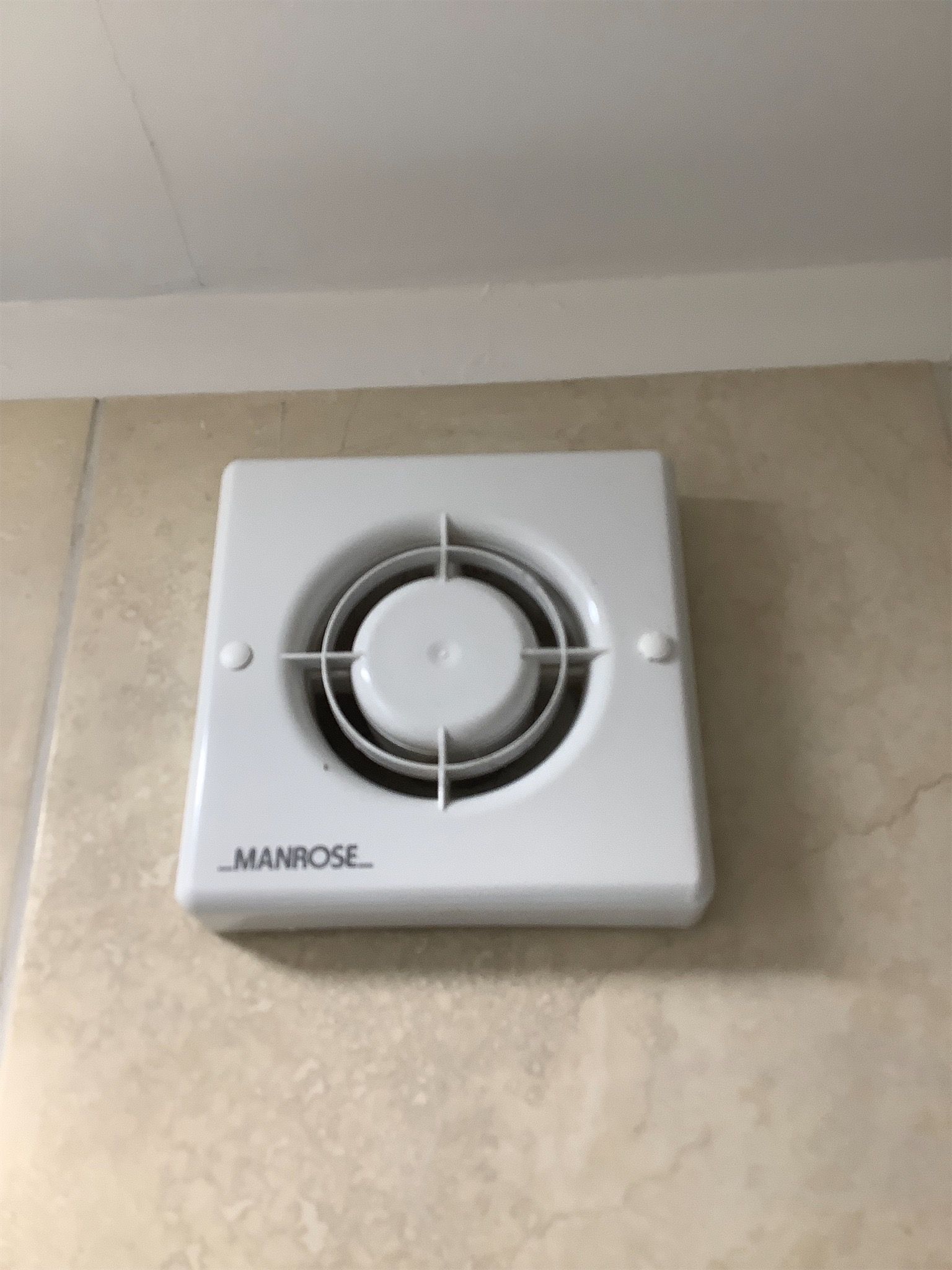 Bathroom extractor fan not operational – maintenance issue recorded