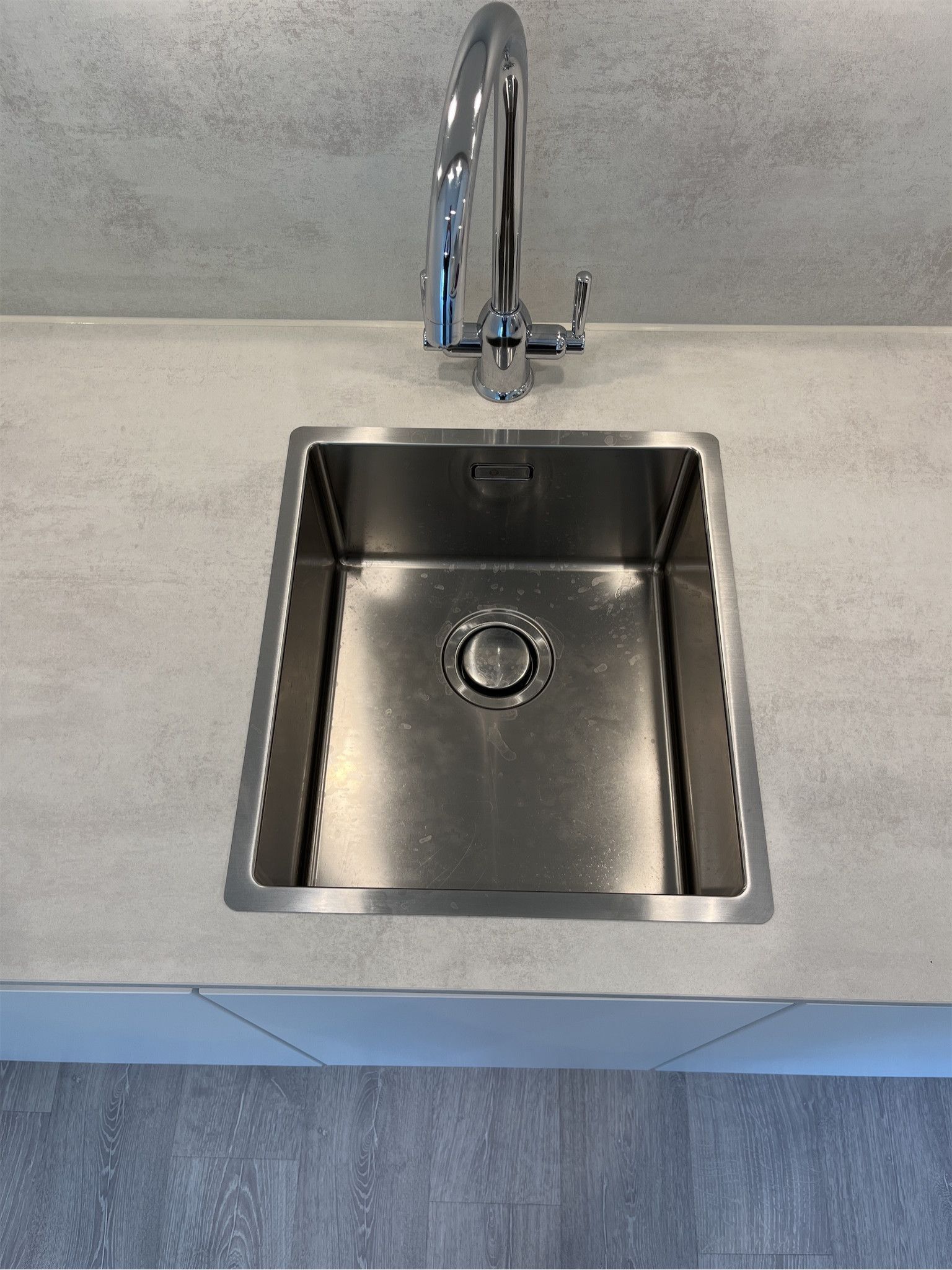 Kitchen sink and tap condition documented at inspection