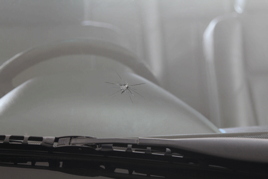 Cracks Car Window — Santa Rosa, CA — Discount Auto Glass