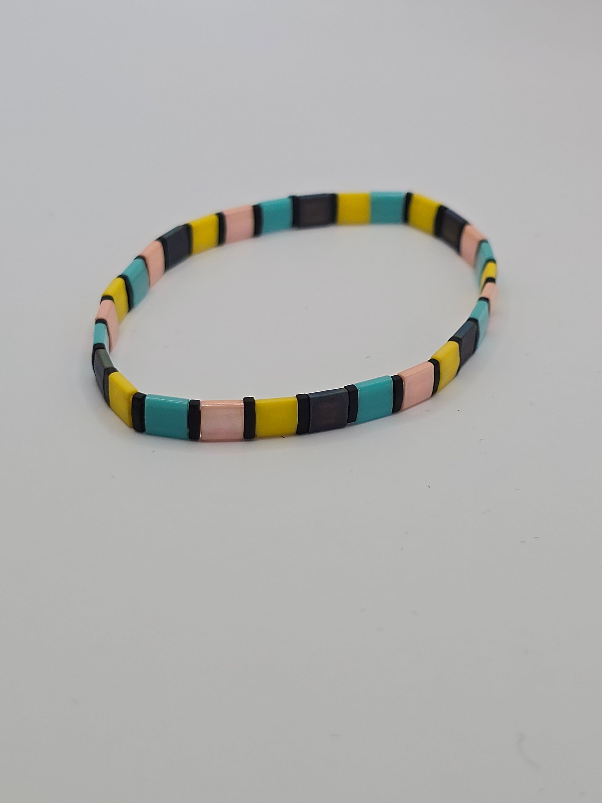 kleurtjes met zwart armband