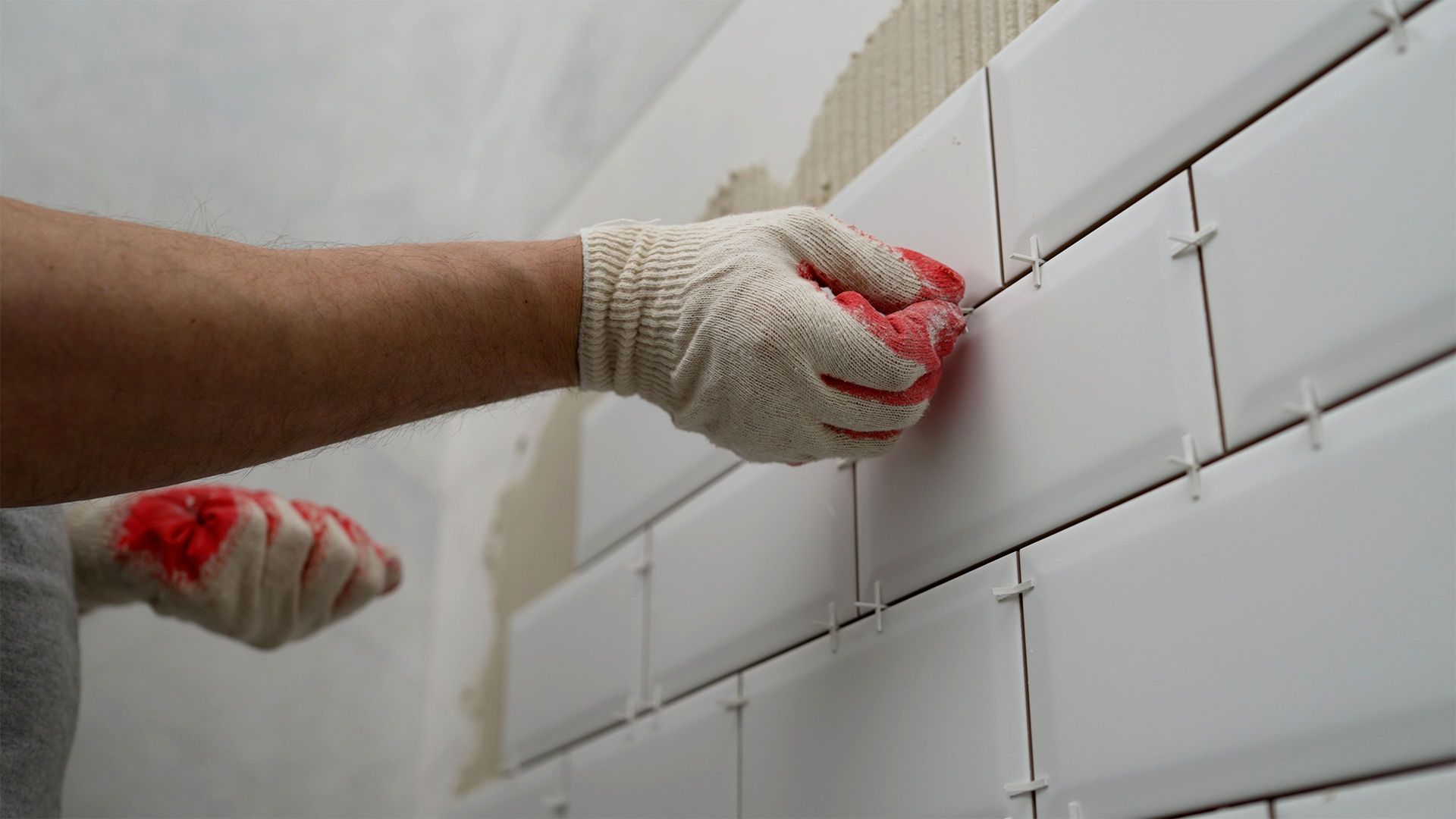 Installing Wall Tiles