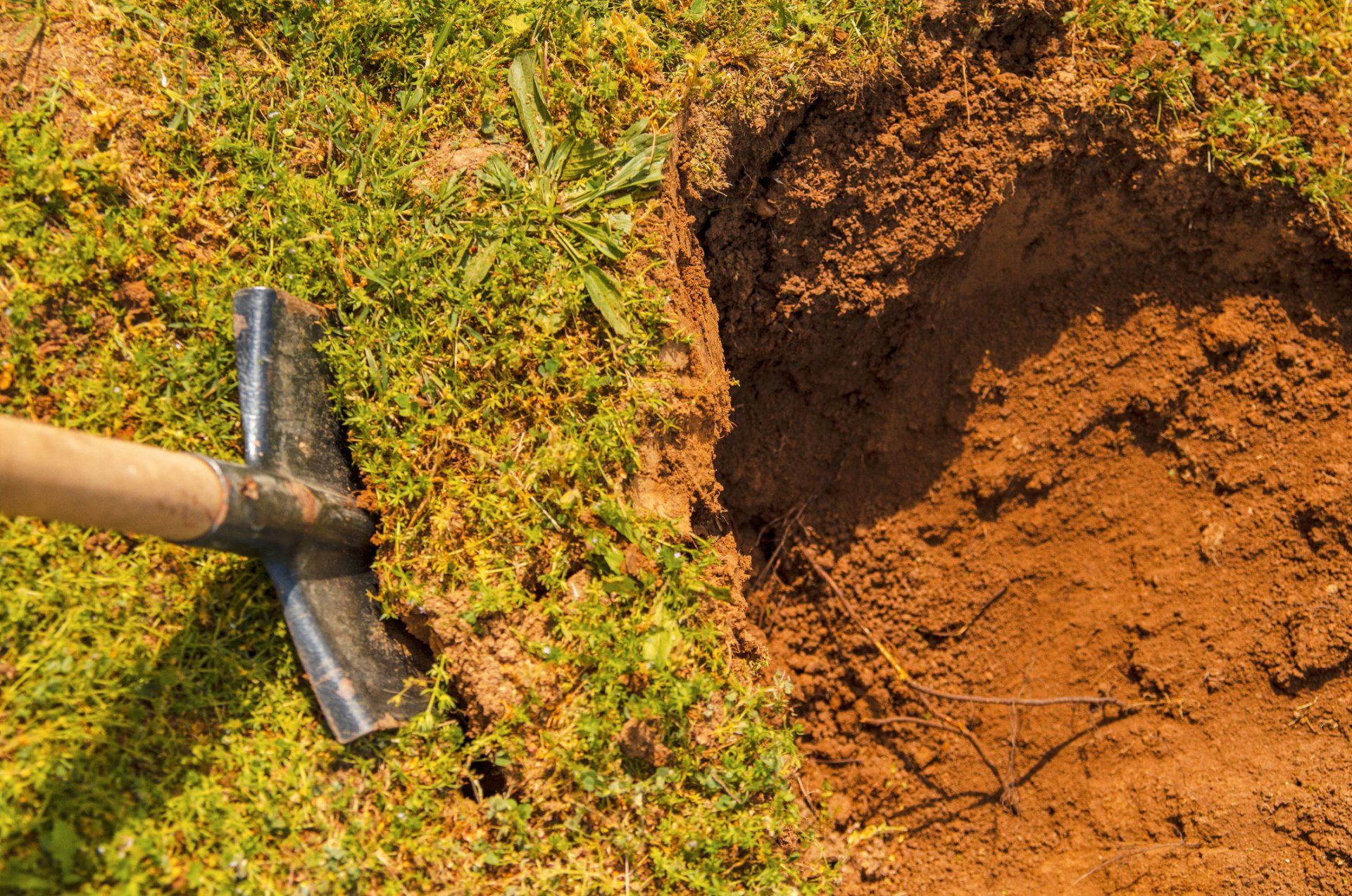 Digging Soil | Woodruff, SC | Dr. Flush Inc.
