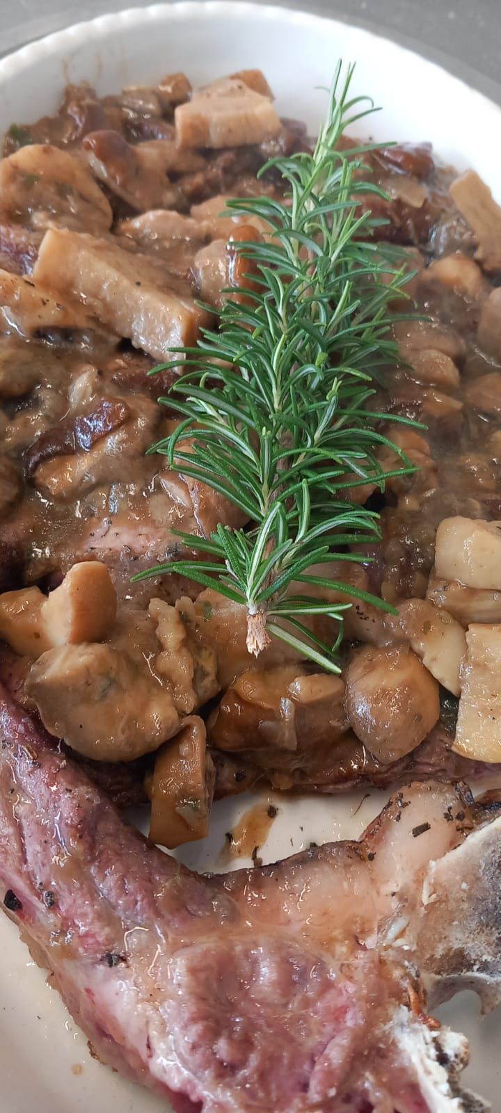 orecchiette pomodorini e rucola