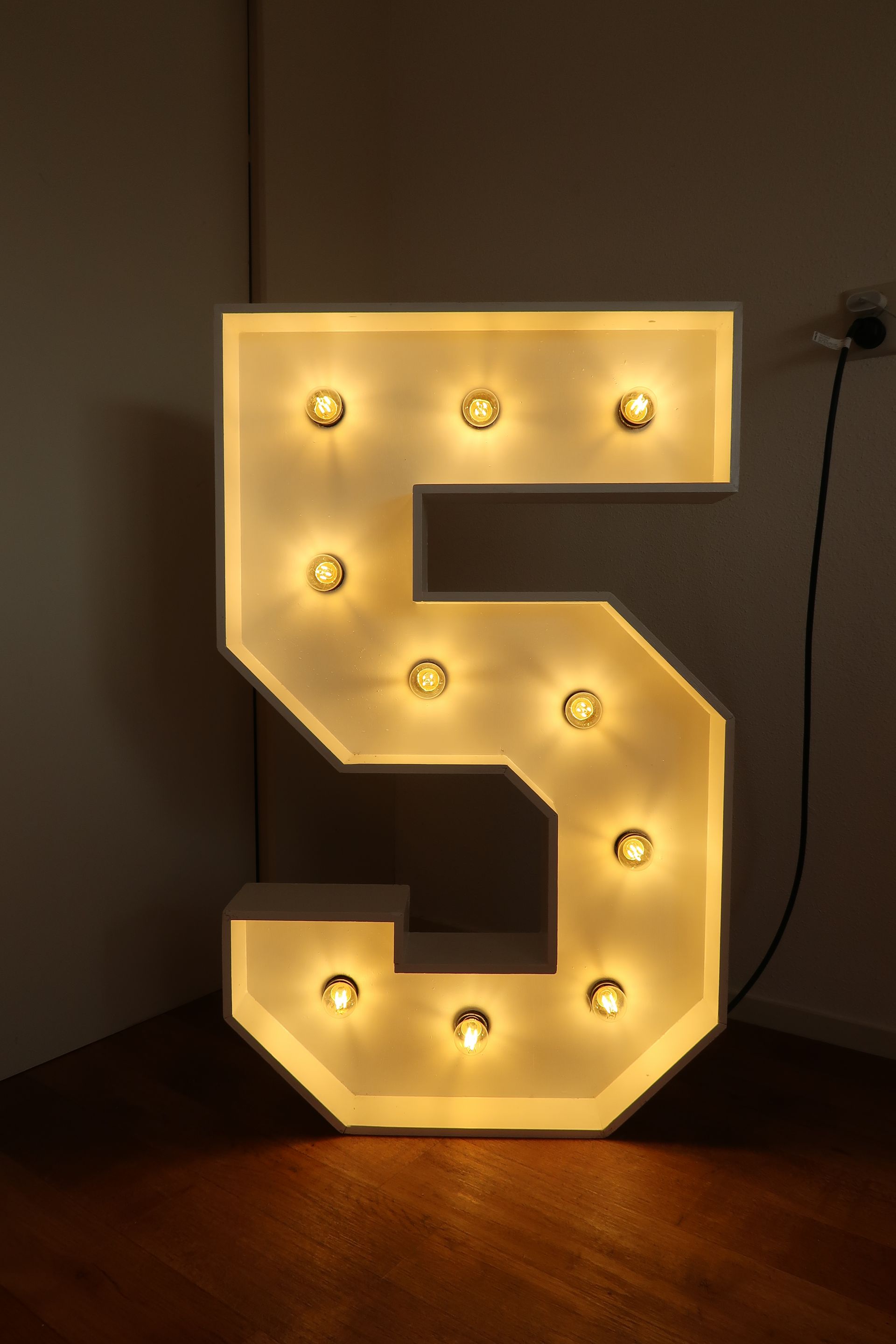 Lichtgevende cijfer - 5