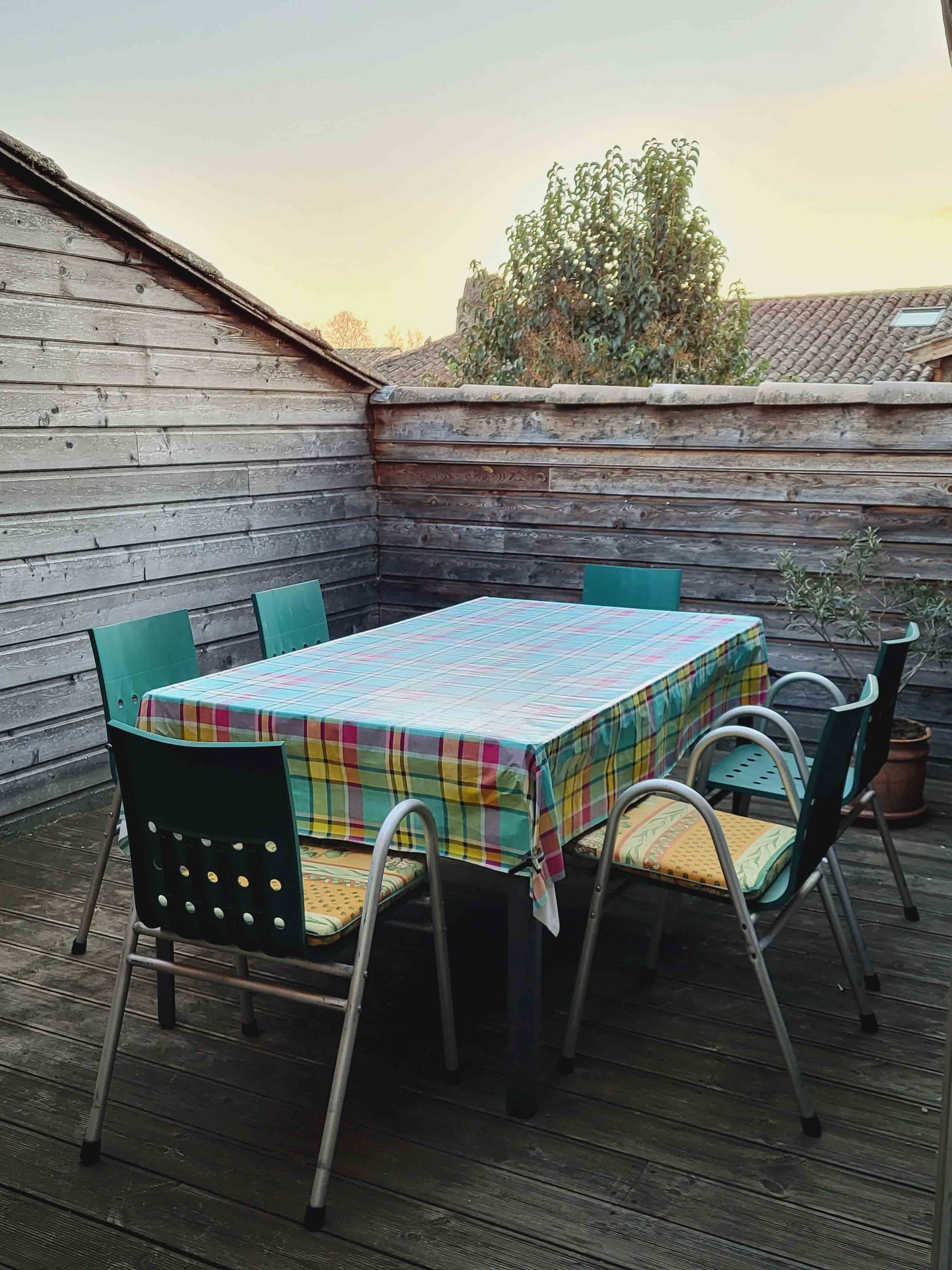 appartment with a  roof terrace in Villereal France