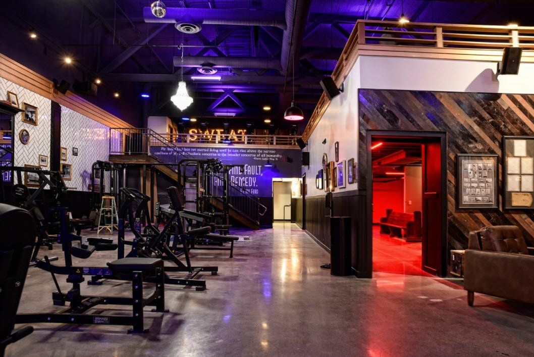 Henry's Seattle Gym Queen Anne personal training & fitness classes