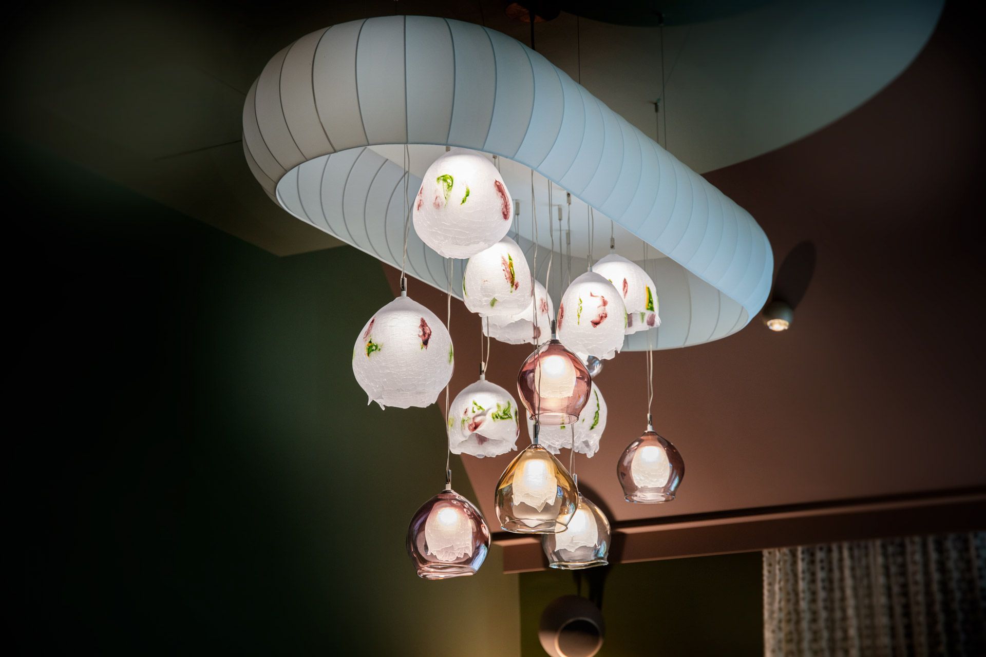 Luminaire de l'auberge restaurant Pom Poire situé à Azay-le-Rideau