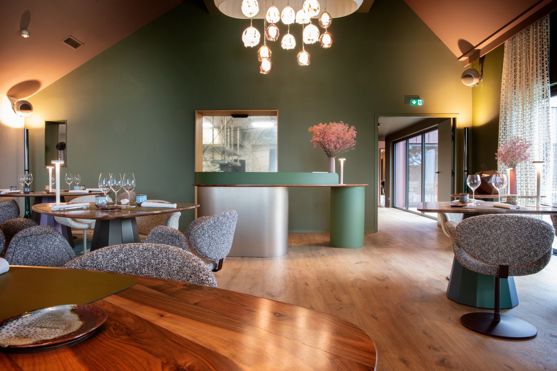 Salle à manger du restaurant de l'auberge Pomme Poire