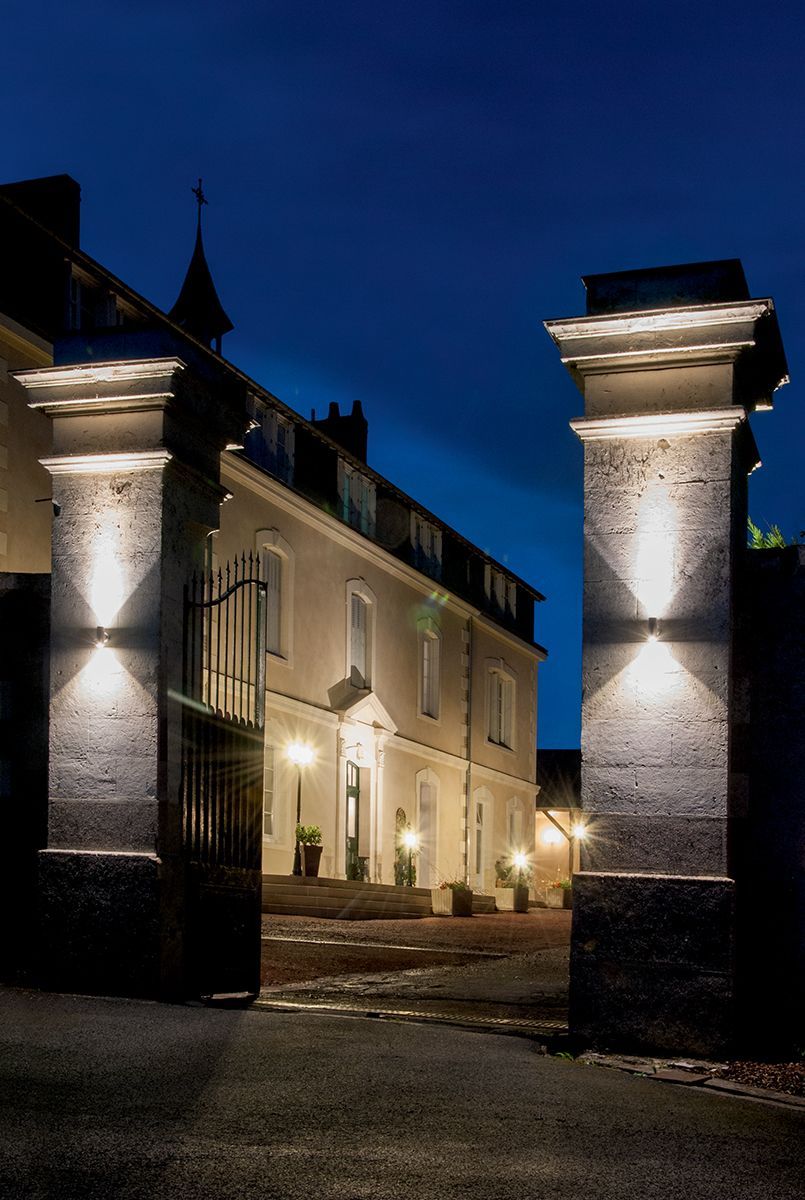 Portail de l'hôtel le Haut des Lys