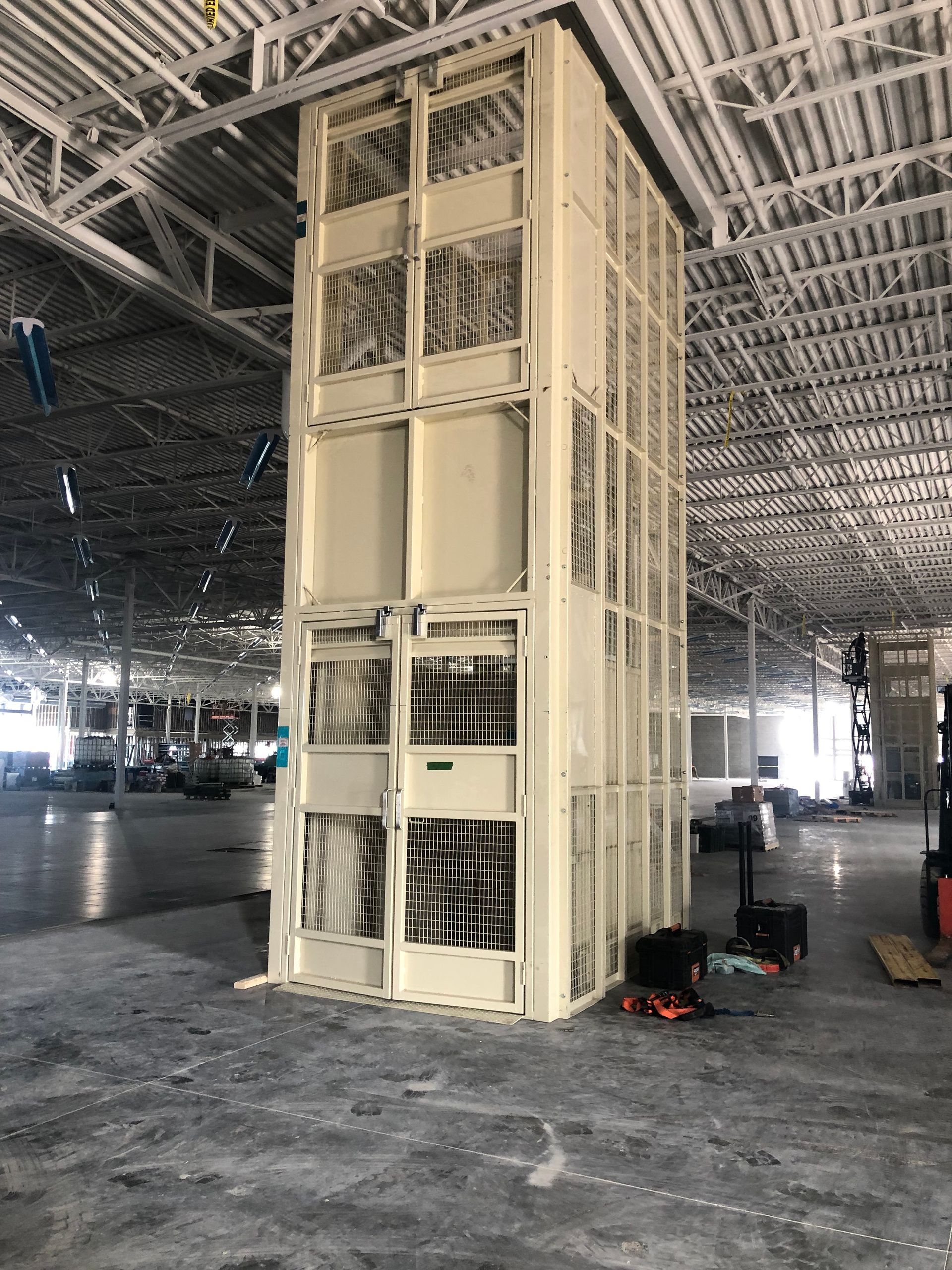 Car elevator Brampton | Scissor Lift Brampton