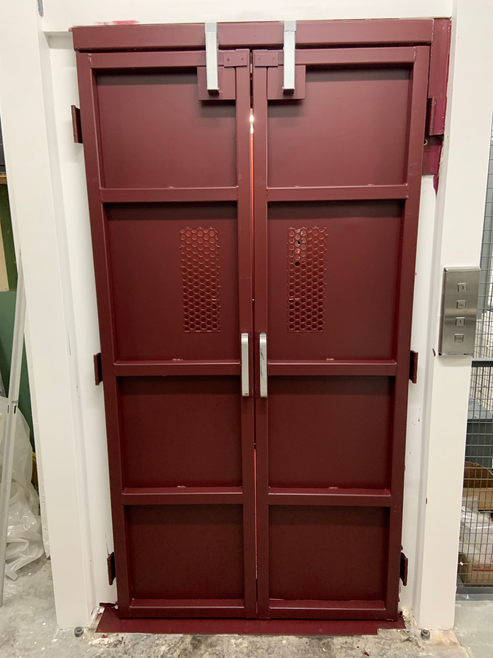 Industrial Freight Elevator Ottawa | Custom dock equipment Ottawa