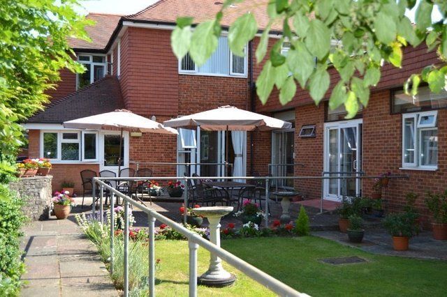 Front entrance of Avon Park Care Home Southampton