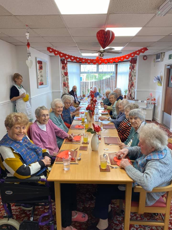 Residents dining at Avon Park Care Home Southamton