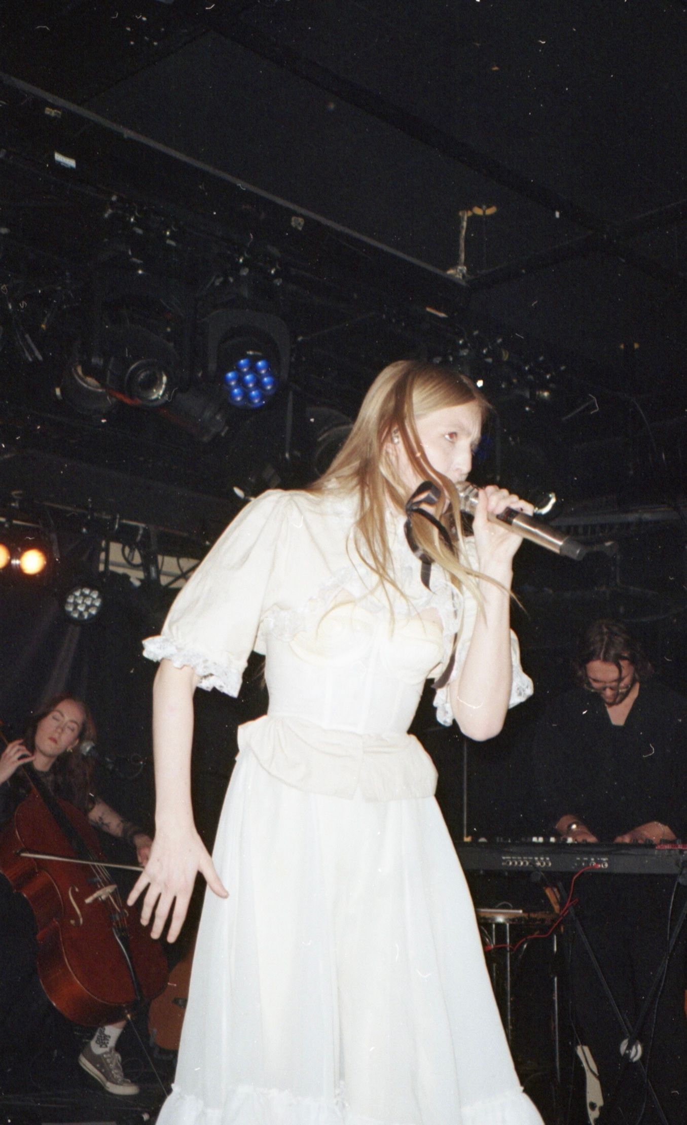 Vaarin norsk folk pop konsert John Dee