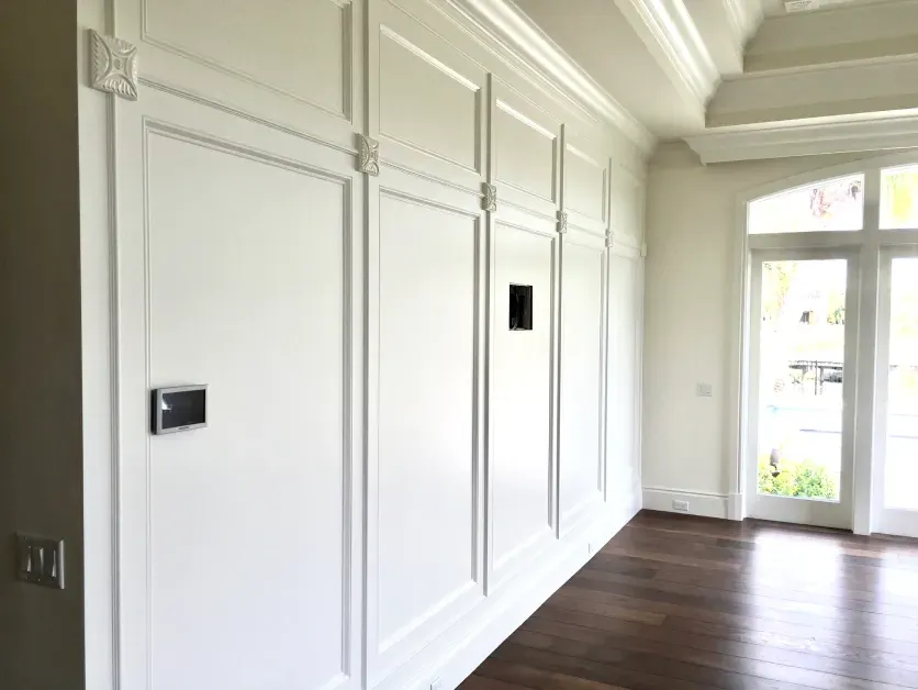 An interior molding decoration in Lighthouse Point, FL with Carpentry Squad