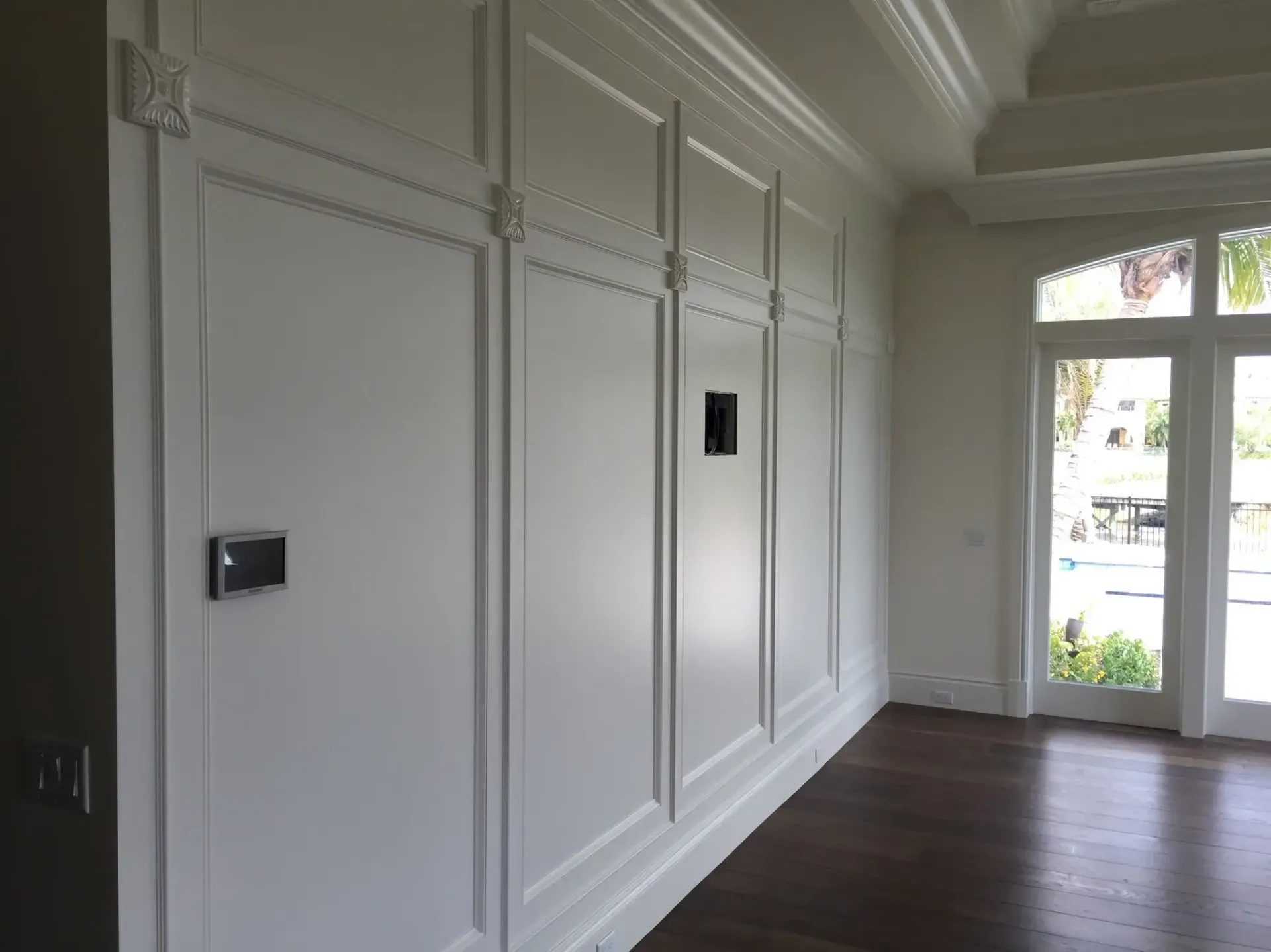 An interior molding decoration in Lighthouse Point, FL with Carpentry Squad