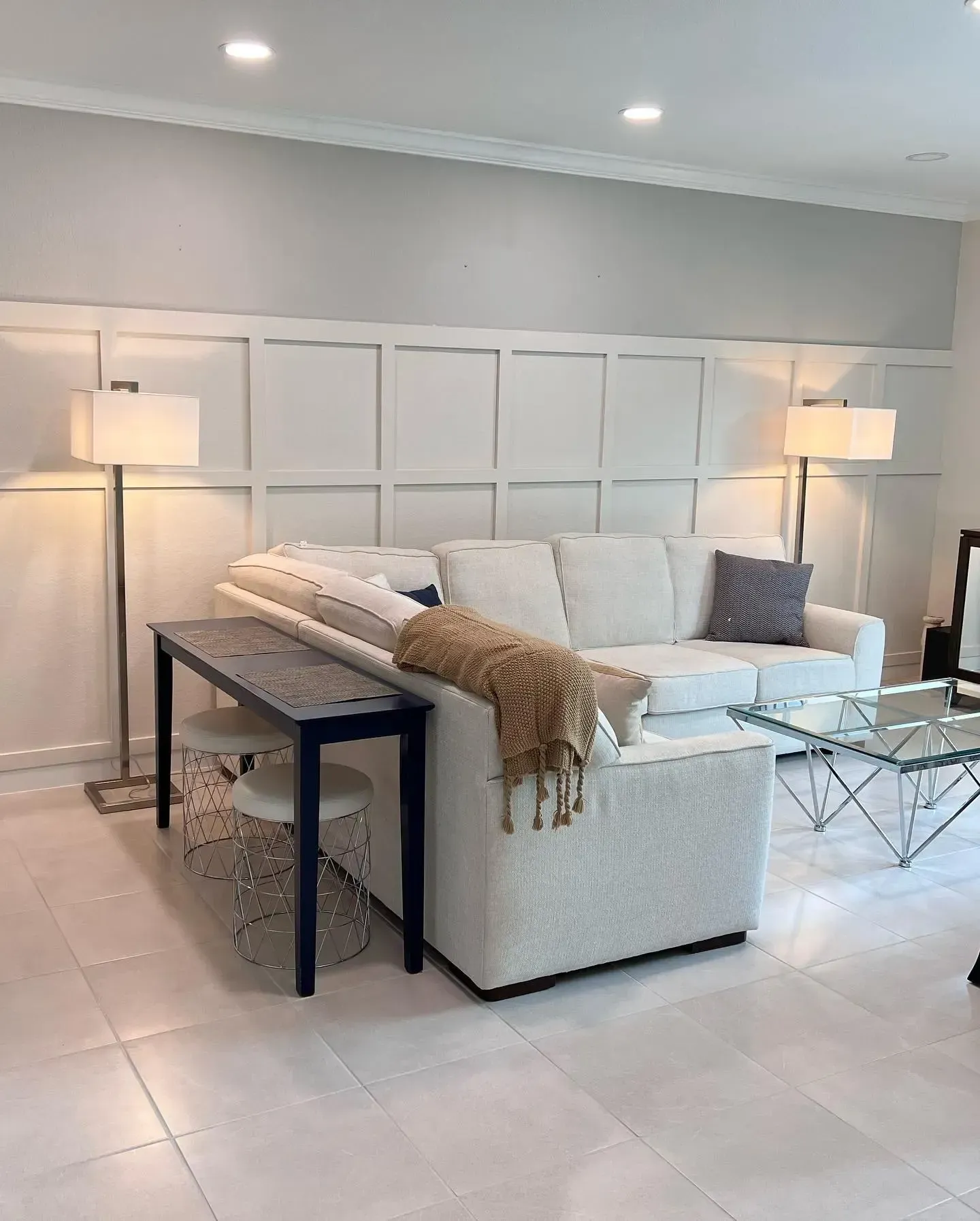 An interior molding decoration in Lighthouse Point, FL with Carpentry Squad