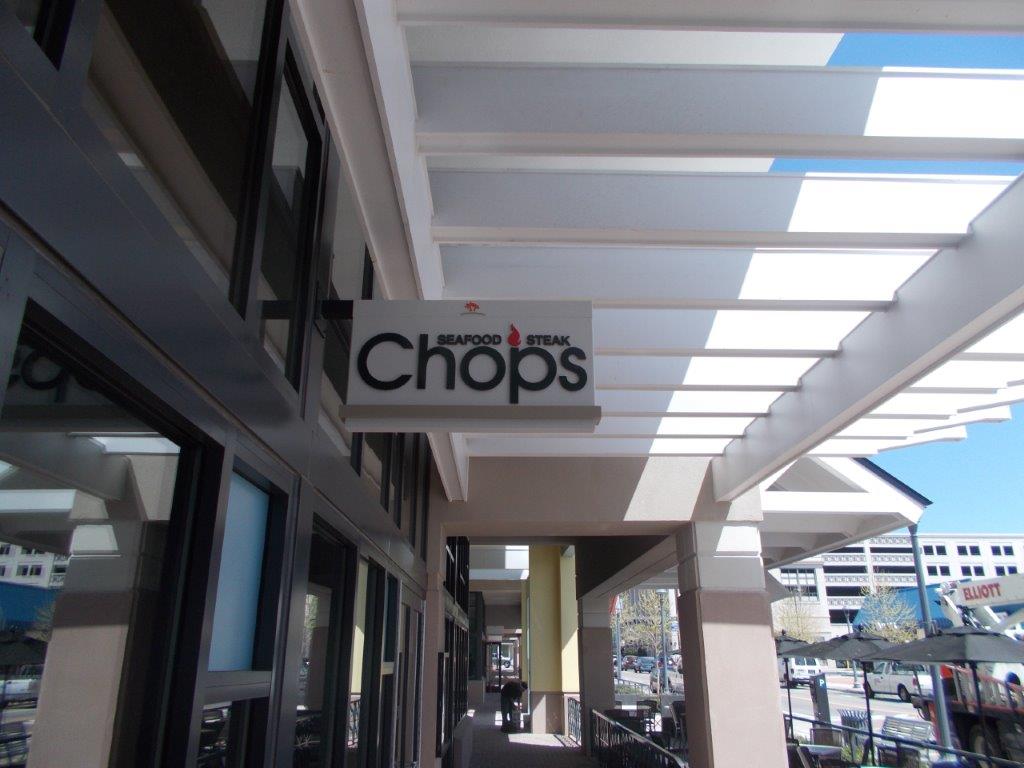 Restaurant with a Sign — Virginia Beach, VA — Cardinal Sign Corporation