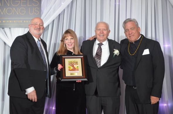 St. Anthony on the Lake Signature Event