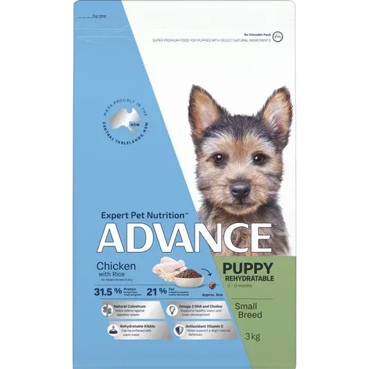 A bag of Advance puppy food for small breeds, featuring a puppy and product details on a blue and white background.