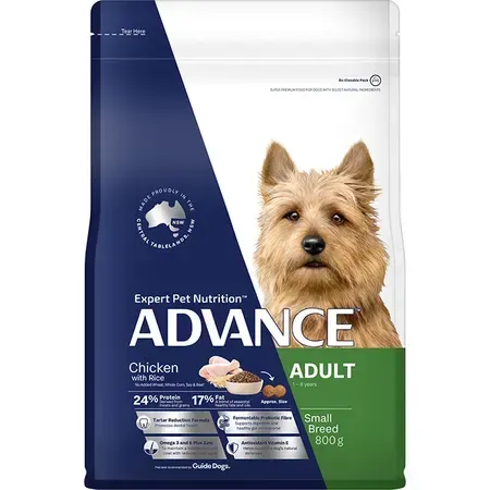 Dog food bag of Advance brand, for adult small breed dogs. The bag features a dog and details about chicken and rice ingredients.