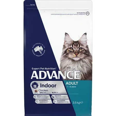 Bag of Advance Adult Indoor cat food; white and blue packaging with a Maine Coon cat and text.