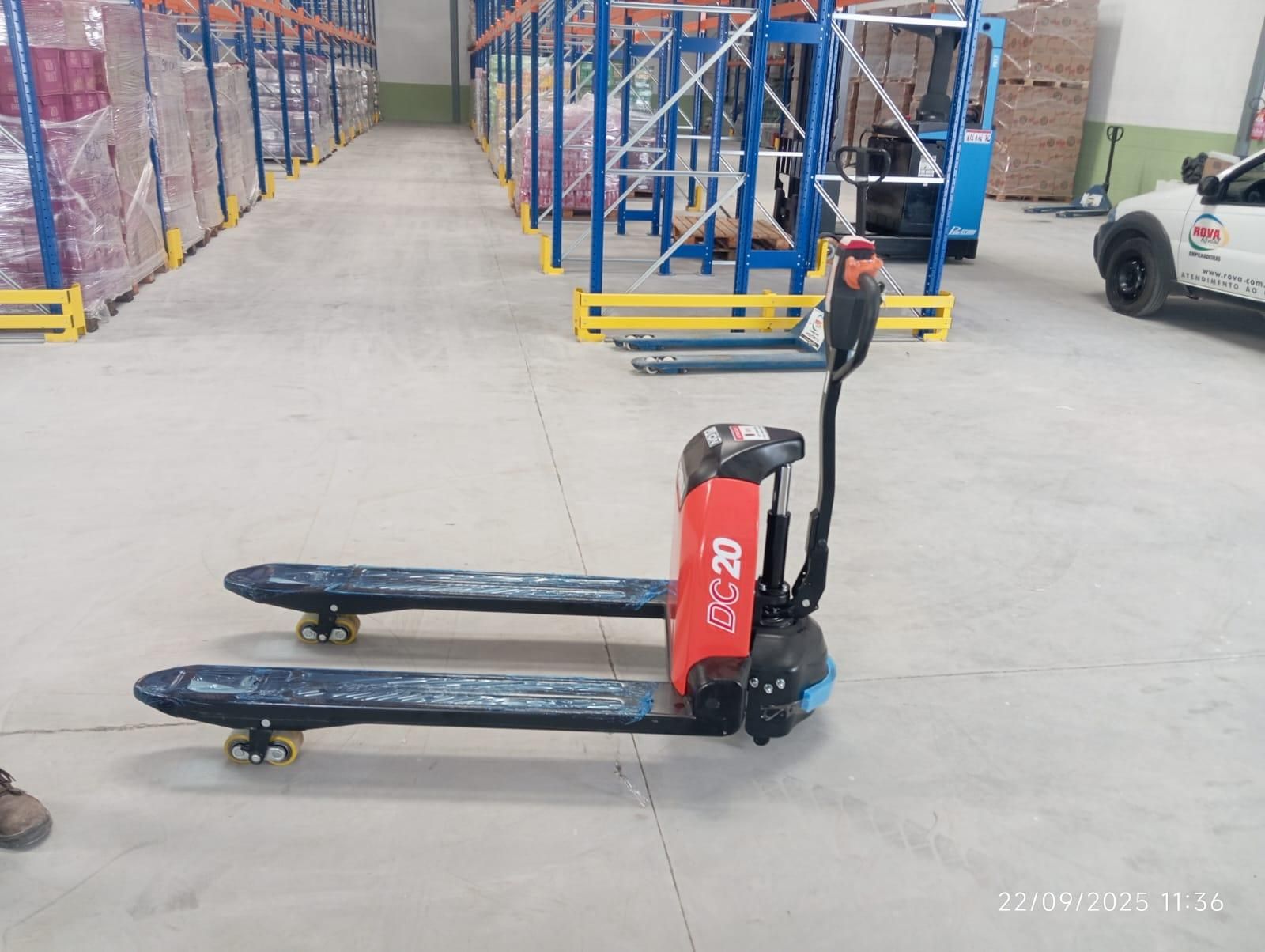 Empilhadeira contrabalancada Eletrica Bateria de Litio Empilhadeira contrabalancada Eletrica Bateria de Litio