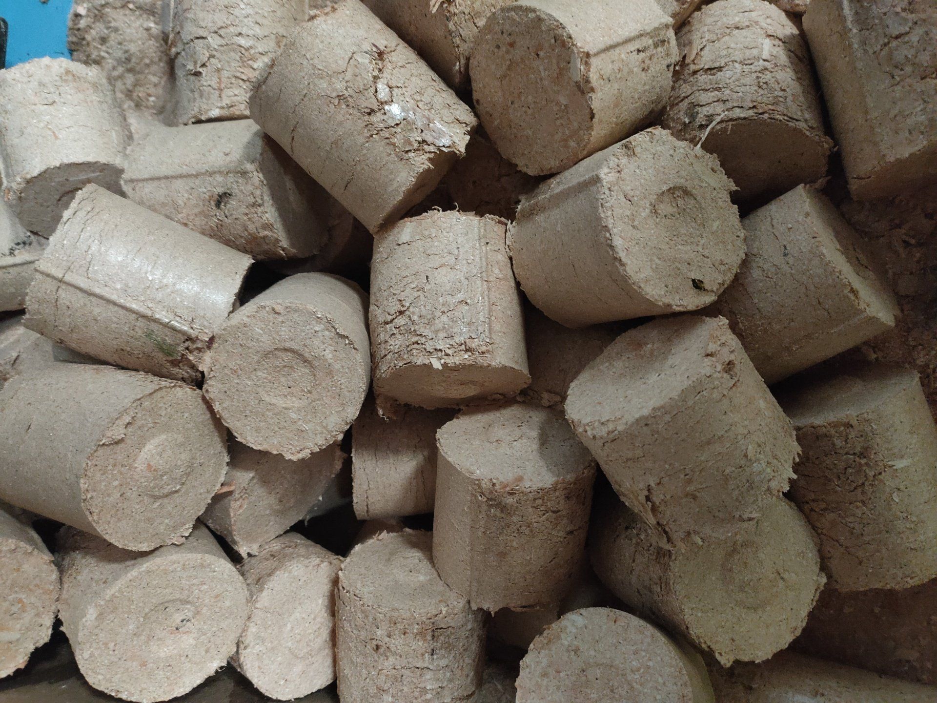 Wood briquettes