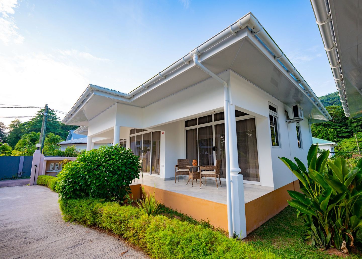 MacMillan´s Holiday Villas