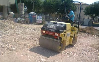 preparazione di fondo per la posa in opera di pavimenti esterni