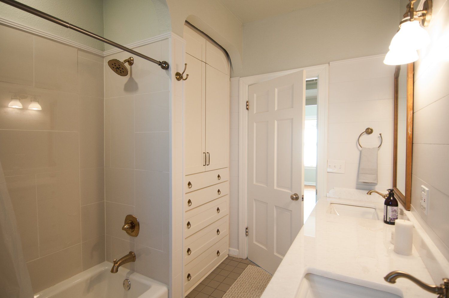 Bathroom Remodel — San Antonio, TX — McGovern Woodcraft