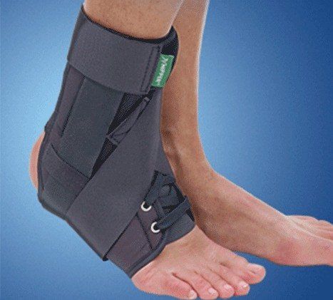 Tutore ortopedico per arti inferiori