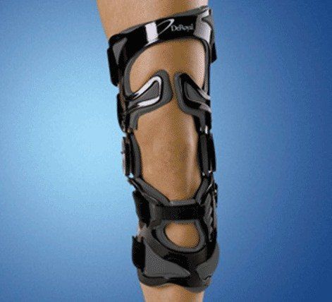 Tutore ortopedico per arti inferiori
