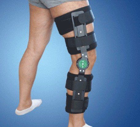 Tutore ortopedico per arti inferiori
