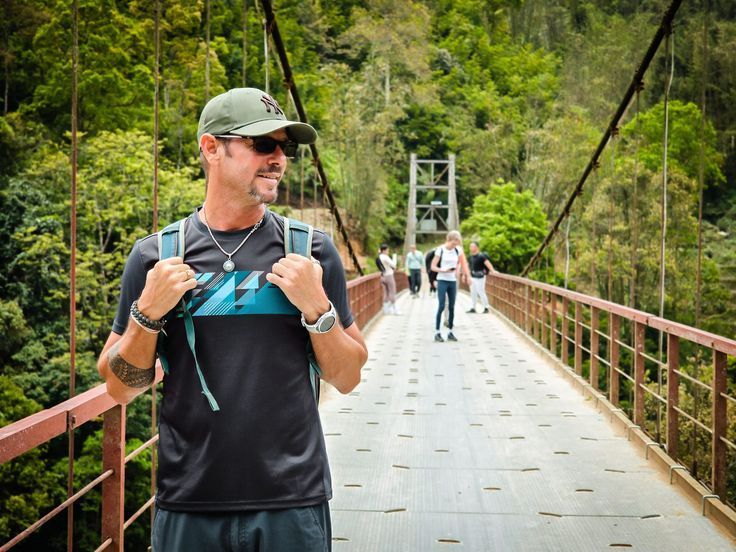 What to Wear in April (Layering & Packing That Works)