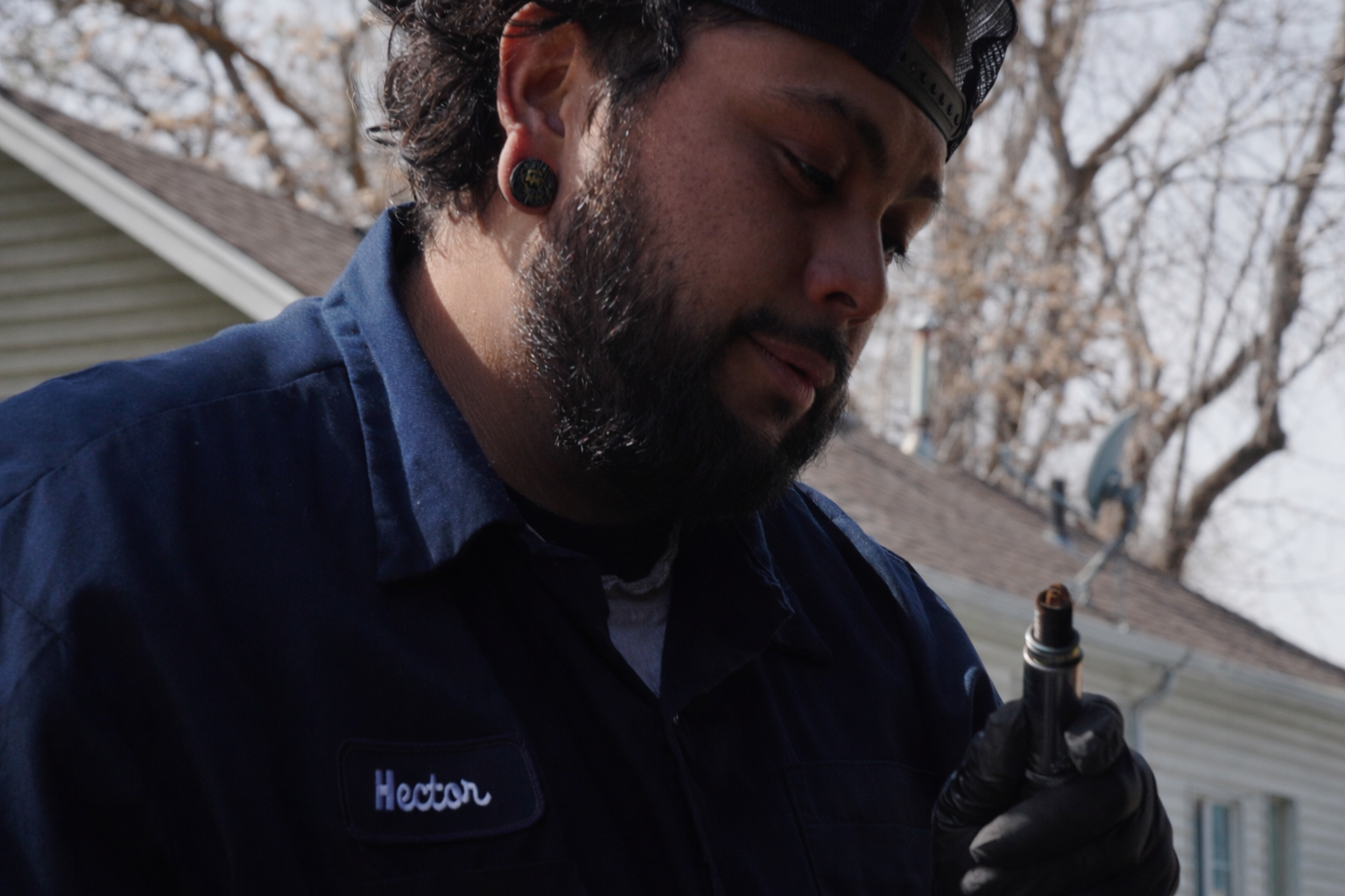 Faulty car part inspection and diagnosis by mobile mechanic Hector