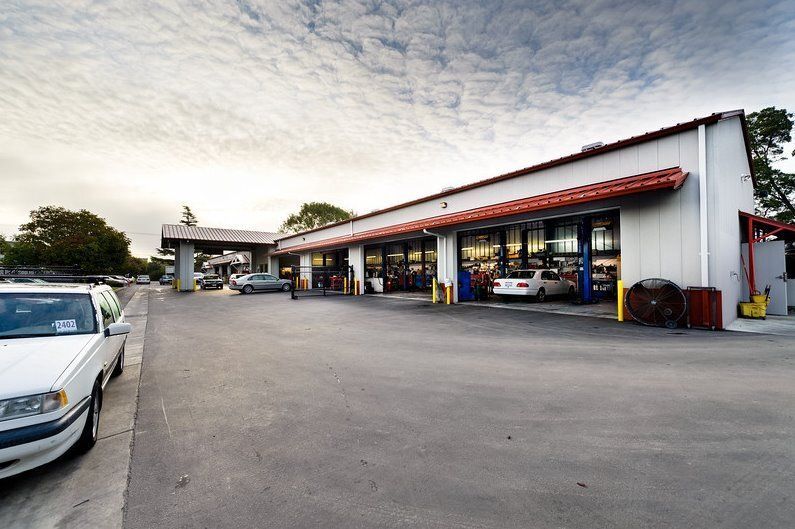 Santa Cruz Building | Specialized Auto & Fleet