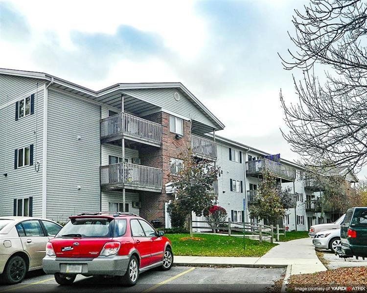 Gallery Oakland Pointe Apartment for Rent in Altoona, IA