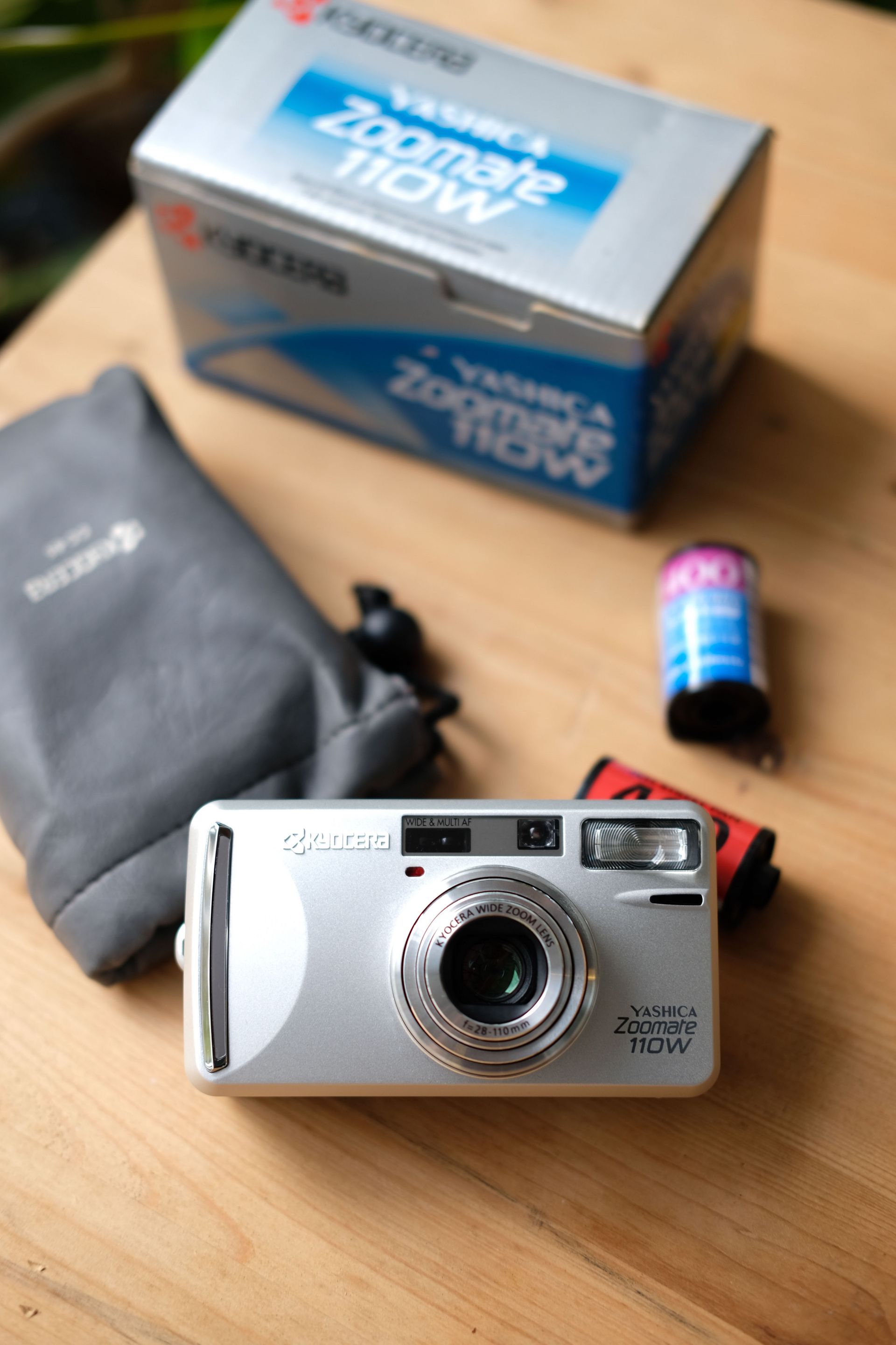 YASHICA Zoomdate 110W