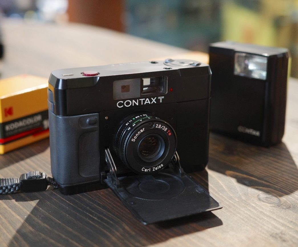 Contax T(含原廠閃光燈)