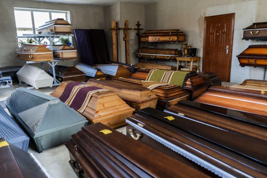 R. K. Ritums | Pilna servisa apbedīšanas birojs Latvijā.