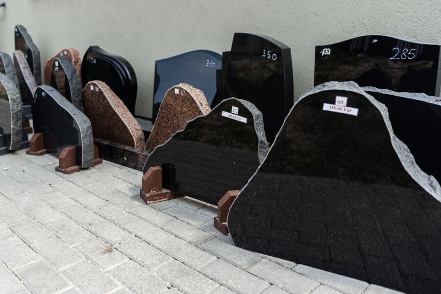 Kapu vietu labiekārtošana | R.K Ritums