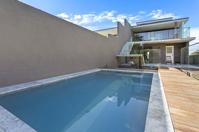 simple but beautiful concrete pool