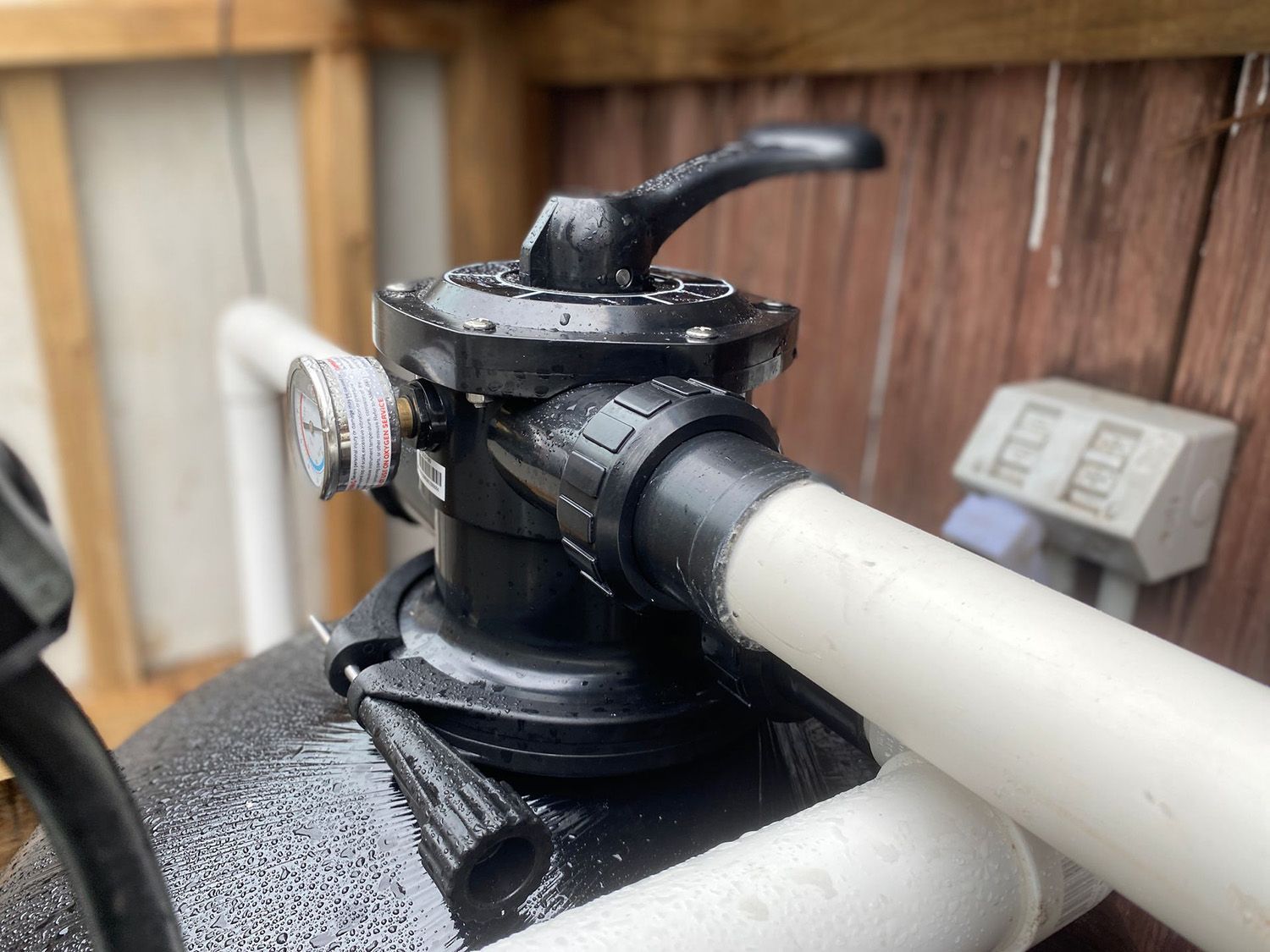 Pool Filter Valve With Handle And Gauge