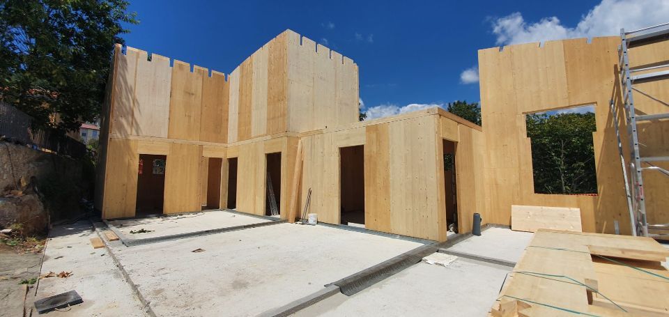 struttura di abitazione in legno lamellare