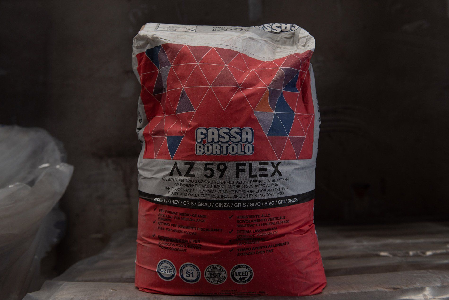 confezione di colla per lavori edili Fassa Bortolo