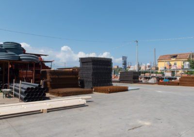 elementi per edilizia in ferro e acciaio