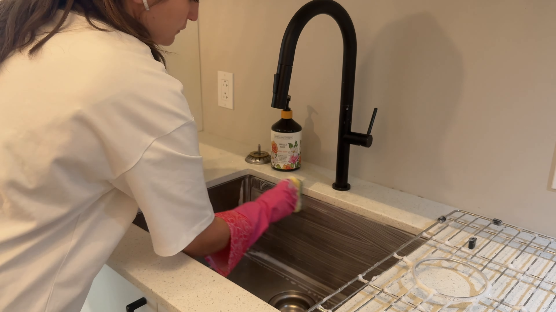 Greenpoint Brooklyn apartment cleaning by trusted Long Island City maid service
