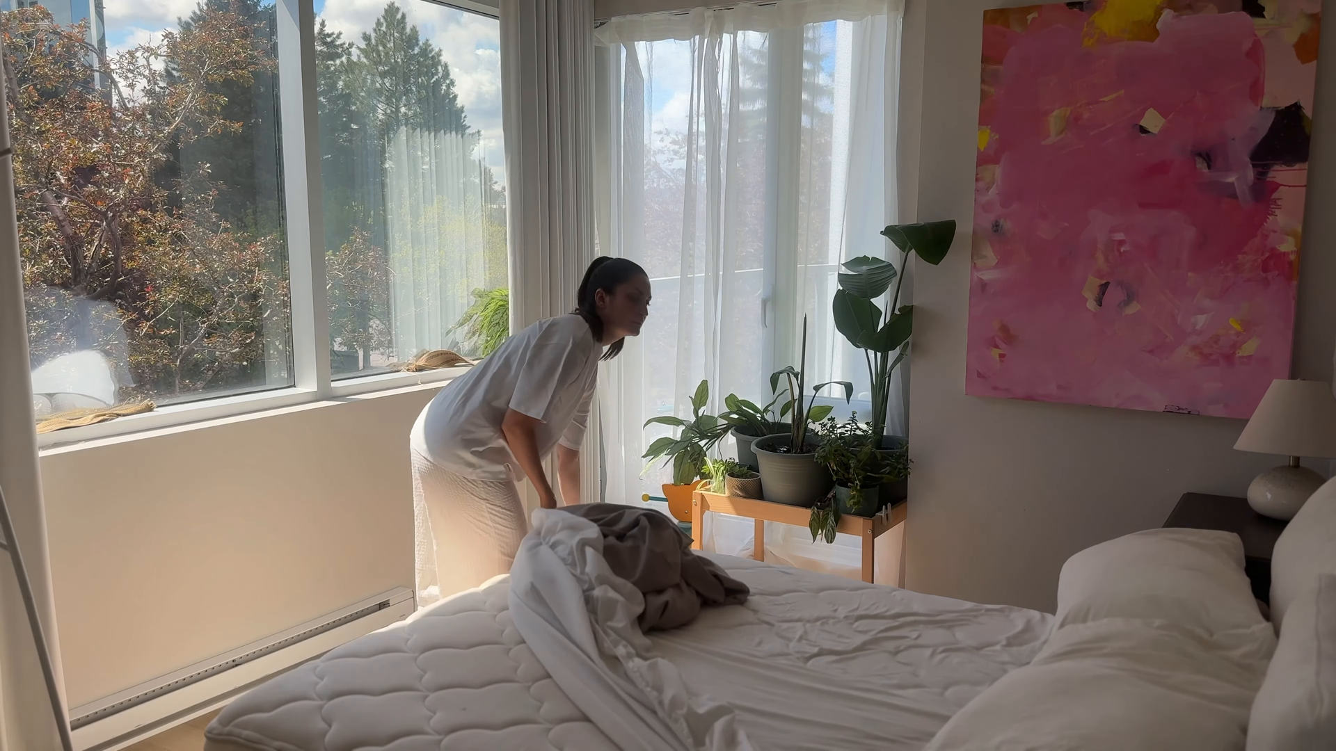 Landing Lights Queens apartment cleaning near LaGuardia airport NYC